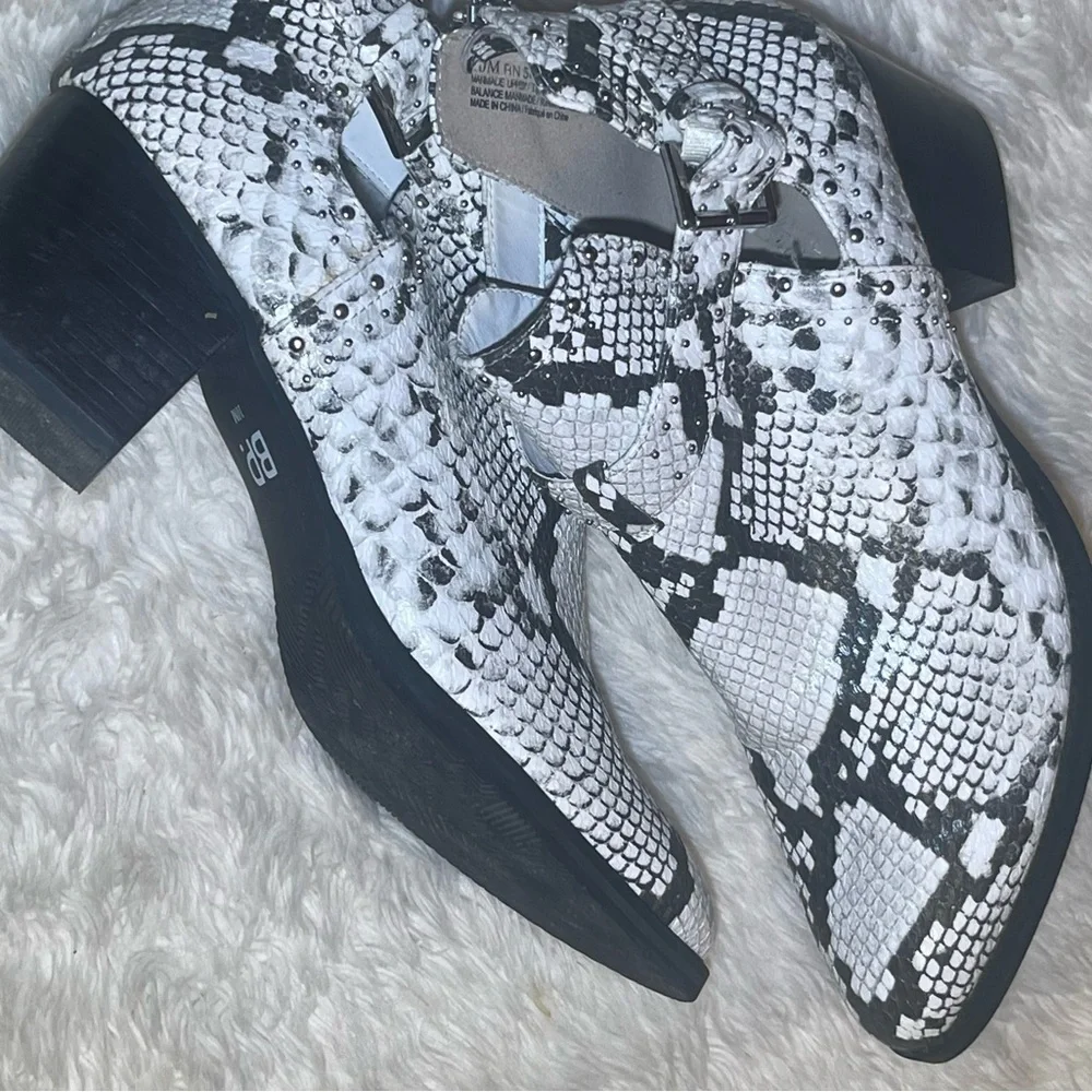 BP Women's Black and White Snake Print ankle boots size 10